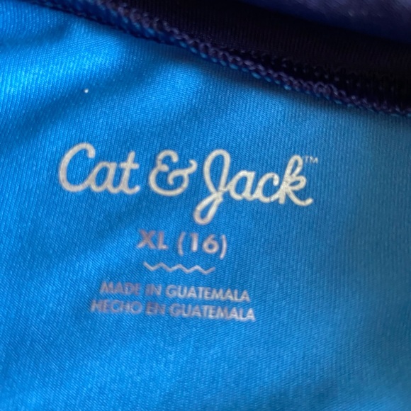 Like new. Rash guard - Boys XL (16). - Picture 2 of 4